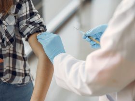 林青霞接种新冠疫苗